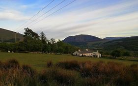 Lovely Stone Village Cottage In Snowdonia